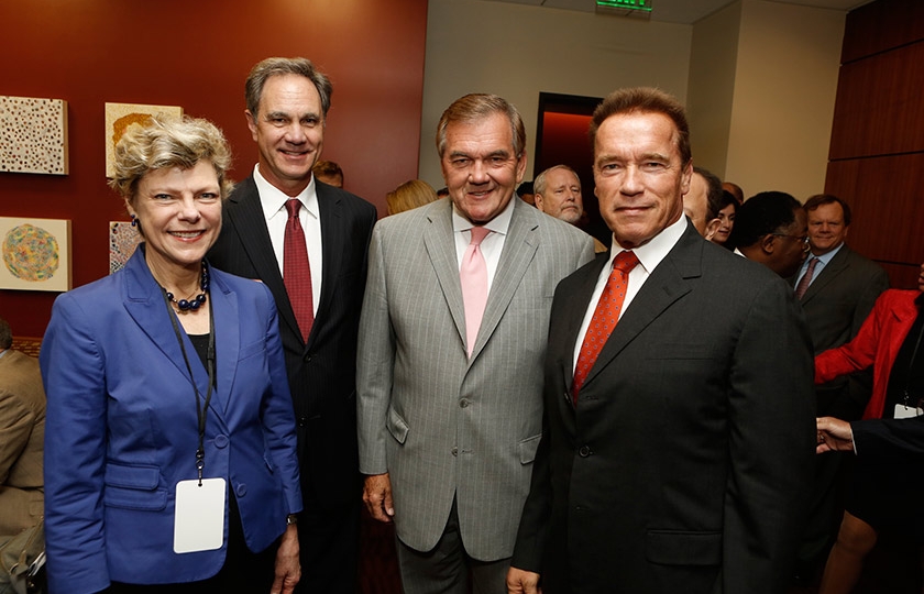 Journalist Cokie Roberts, USC Price School Dean Jack Knott, Gov. Tom Ridge, and Governor Schwarzenegger at the inaugural symposium