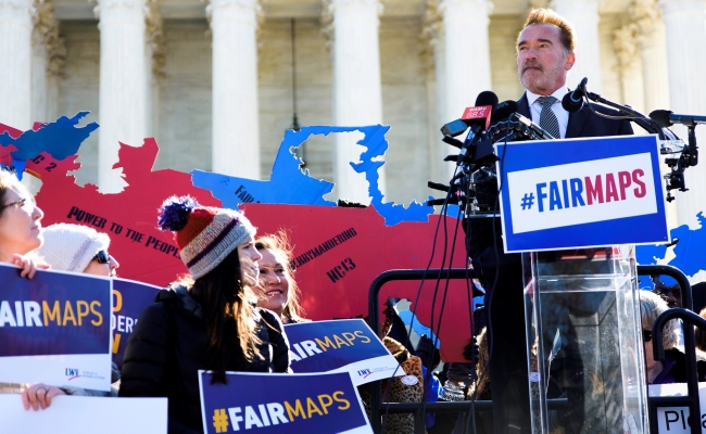 Governor Schwarzenegger speaks at a rally on the steps of the Supreme Court.