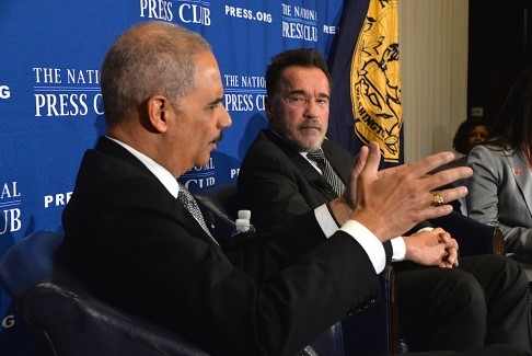 Arnold Schwarzenegger and former Attorney General Eric Holder discuss redistricting reform.